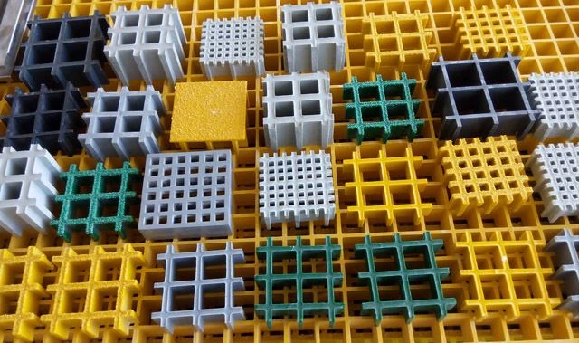Molded-Grating Molded-Grating